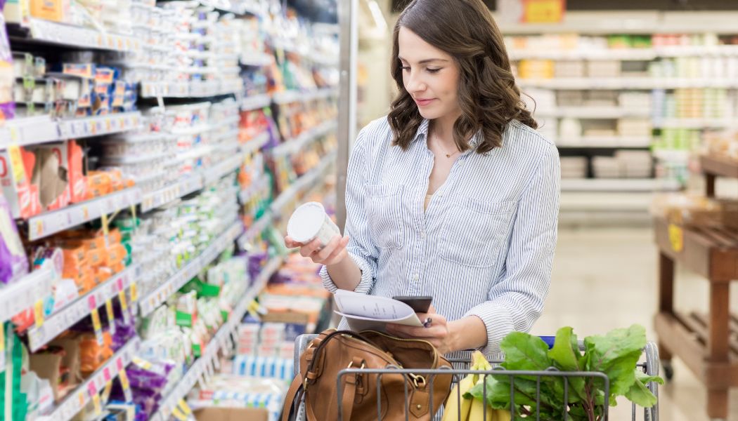 22 Expert Tips for Grocery Shopping on a Budget